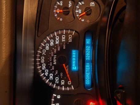 Jeddah, Vehicles, Cars & Trucks , SAR 20000,  Gmc Yukon,  2005,  Automatic,  320000 KM,    Full Option