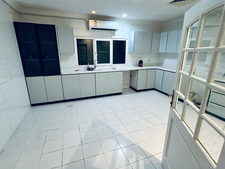 Riyadh, Apartments, Flats, Houses & Villas, SAR 85000/year,  4 BR,  Family Villa With Swimming Pool/garden Opposite BSF Bank