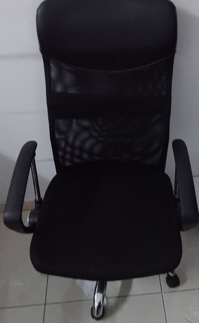 Al Thuqbah, Furniture, SAR 200,  Office Chair And Table