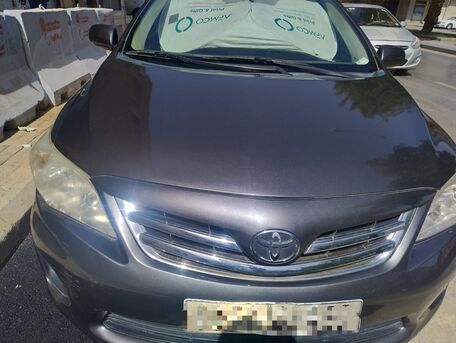 Riyadh, Vehicles, Cars & Trucks , SAR 28000,  Toyota Corolla,  2013,  Automatic,  253000 KM,  🚗 *  (Grey)* - Excellent Condition!