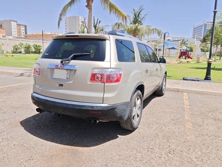 Jeddah, Vehicles, Cars & Trucks , SAR 22000,  Gmc Acadia,  2012,  Automatic,  250000 KM,  Acadia GMC 7 Seats