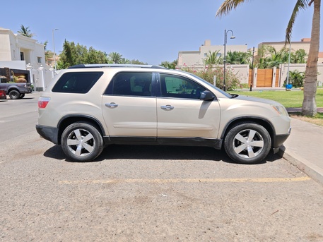 Jeddah, Vehicles, Cars & Trucks , SAR 22000,  Gmc Acadia,  2012,  Automatic,  250000 KM,  Acadia GMC 7 Seats