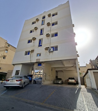 Juffair, Real Estate For Sale, BHD 260000,  6 BR,  160 Sq. Meter,  Residential Building With 8 Flats 260,000BD