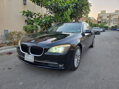 Jeddah, Items Wanted, Bmw Six Cylinders 2010 Price Negotiable