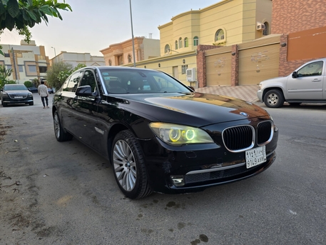 Jeddah, Items Wanted, Bmw Six Cylinders 2010 Price Negotiable