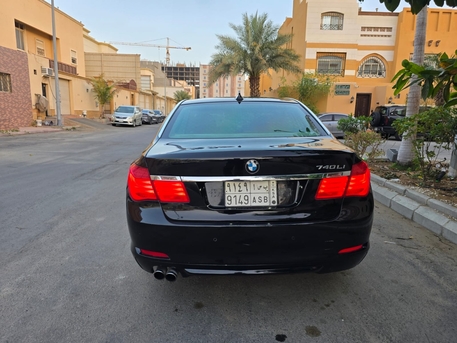 Jeddah, Items Wanted, Bmw Six Cylinders 2010 Price Negotiable