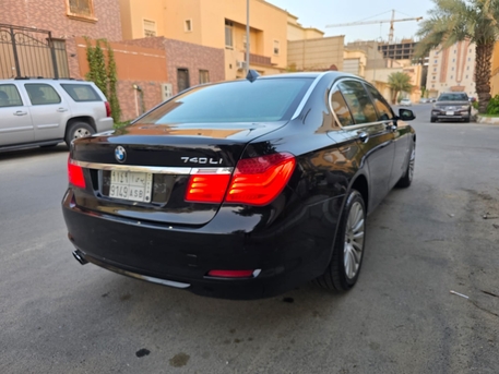 Jeddah, Items Wanted, Bmw Six Cylinders 2010 Price Negotiable