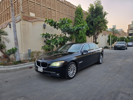 Jeddah, Items Wanted, Bmw Six Cylinders 2010 Price Negotiable
