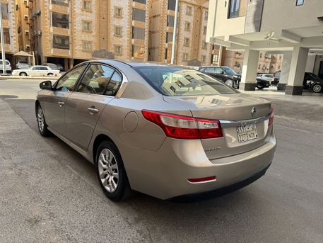 Jeddah, Vehicles, Cars & Trucks , SAR 16000,  Renault Safrane,  2012,  Automatic,  296000 KM,  Renault Safran 4 Cylinders Price Negotiable