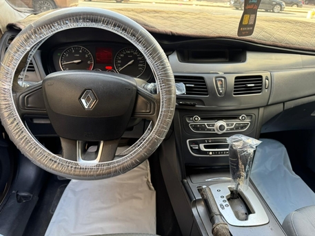 Jeddah, Vehicles, Cars & Trucks , SAR 16000,  Renault Safrane,  2012,  Automatic,  296000 KM,  Renault Safran 4 Cylinders Price Negotiable