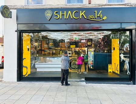London, Construction, Shop Front Fitters London | AR Shopfronts