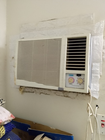 Yanbu, Appliances, SAR 550,  Big Fridge And A/C For Sale