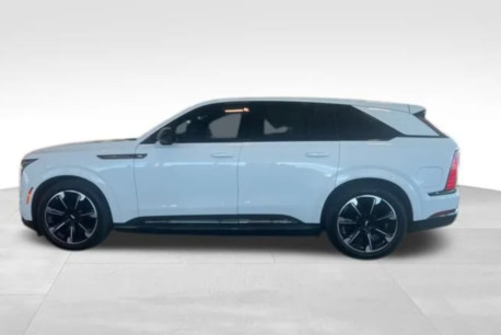 New York, Vehicles, Cars & Trucks , USD 150640,  Cadillac Escalade,  2025,  000000 KM,  Summit White   IQ Sport 2