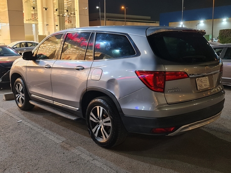 Riyadh, Vehicles, Cars & Trucks , SAR 50000,  Honda Pilot Elite AWD,  2016,  Automatic,  240000 KM,  Honda Pilot AWD