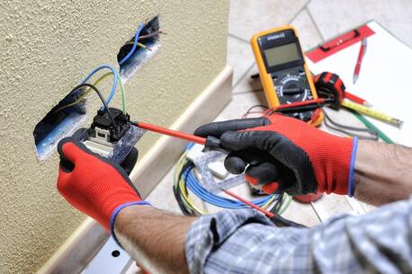 Dubai, Household, Professional Electrician In Dubai For Homes And Offices