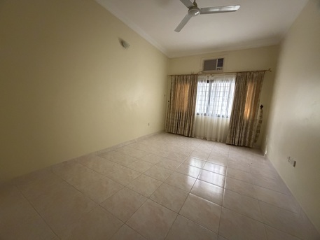 Salmaniya, Apartments, Flats, Houses & Villas, BHD 250/month,  2 BR,  2 Bedroom Flat For Rent Without Ewa