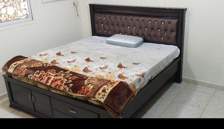 Jubail, Furniture, SAR 500,  Bed Set And Wardrobe For Sale