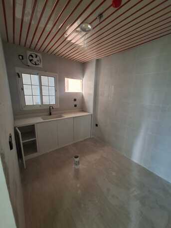 Al Jubail Al Balad, Apartments, Flats, Houses & Villas, SAR 720000/year,  6 BR,  300 Sq. Meter,  New Building Tower For Rent At Aljubail