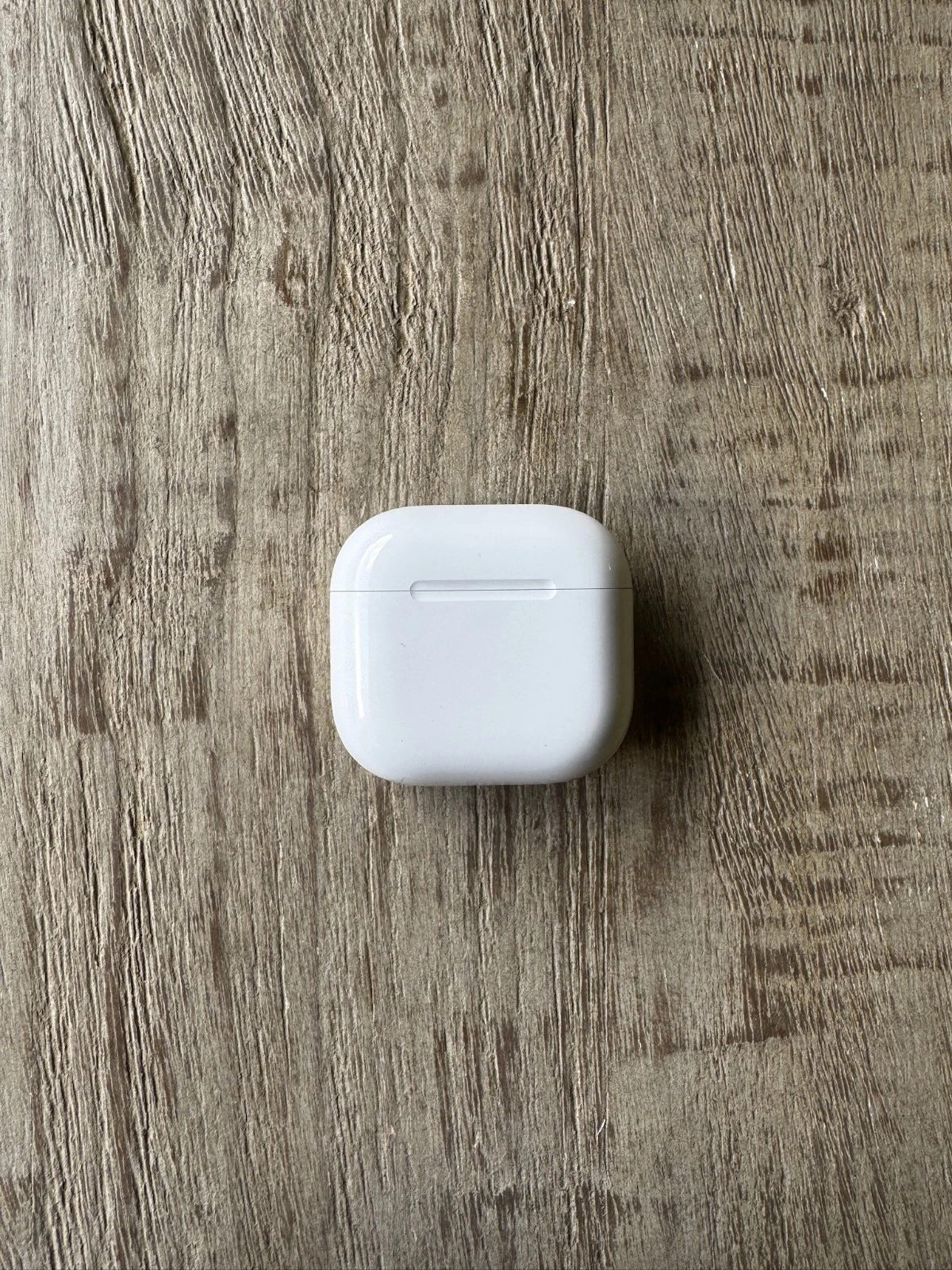 Diplomatic Quarter, Mobile Phones, SAR 375,  Like New &ndash; AirPods 4 With ANC + Protective Case &ndash; Wireless Charging, Barely Used