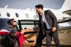 London, Business, Comfortable Bermuda Airport Drop Off With Shuttle Service