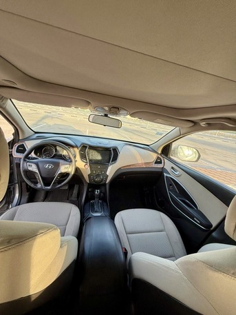 Khobar, Vehicles, Cars & Trucks , SAR 36000,  Hyundai Sant,  2015,  Automatic,  248000 KM,  Afe 7 Seater 4*4 With Panoramic Roof