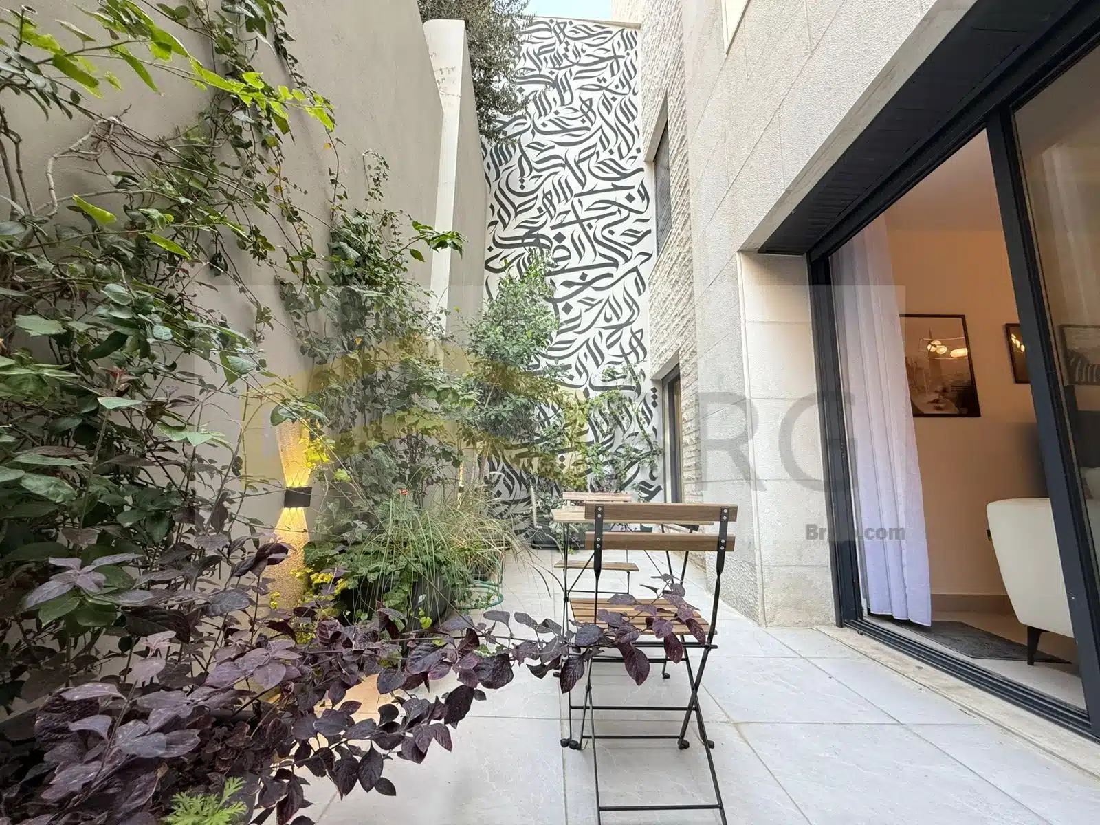 Amman, Apartments, Flats, Houses & Villas, JOD 13000/year,  Furnished,  2 BR,  00 Sq. Meter,  The Apartment With A Terrace You Didn