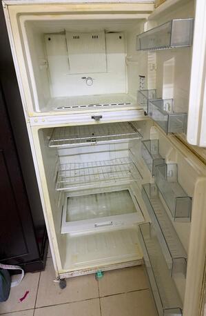 Khobar, Appliances, SAR 660,  BASIC Refrigerator (2 Door) - 481 L Capacity - 220 Voltage