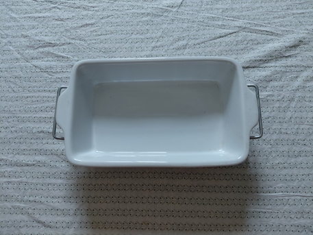 Manama, Household Items, BHD 1,  Serving Dish With Stand