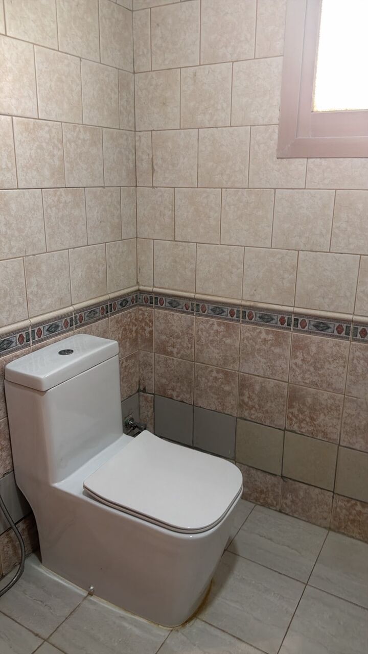 Olaya, Apartments, Flats, Houses & Villas, SAR 2500/month,  150 Sq. Meter,  Furnished Room Available With Attached Washrroom - Olaya Behind Damac Tower/Hiltor