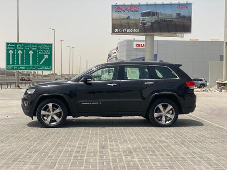 Manama, Vehicles, Cars & Trucks , BHD 3900,  Jeep Grand Cherokee Limited,  2015,  Automatic,  190700 KM,  Jeep Grand Cherokee LTD  (Black)