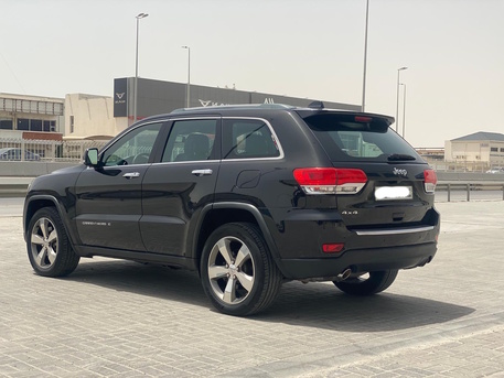 Manama, Vehicles, Cars & Trucks , BHD 3900,  Jeep Grand Cherokee Limited,  2015,  Automatic,  190700 KM,  Jeep Grand Cherokee LTD  (Black)