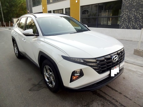 Manama, Vehicles, Cars & Trucks , BHD 111,  Hyundai Tucson 2022,  2022,  Automatic,  42000 KM,  2.0Ltrs, First Owner, ZERO Accident - New Shape - URGENT SALE