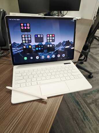 Jeddah, Tablet Computers, SAR 2650,  New Samsung S10 Plus 256GB Tablet With Accessories - 2650 SAR