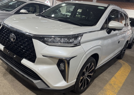 Riyadh, Vehicles, Cars & Trucks , SAR 62500,  TOYOTA VELOZ,  2024,  Automatic,  42000 KM,  7 SEATER ORIGINAL CONDITION F