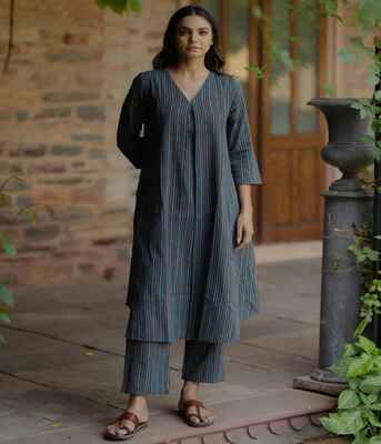 Mumbai, Clothing & Accessories, INR 1222,  Buy Women