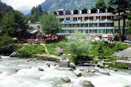 Mumbai, Residential Plots, Romantic Stay In Manali &ndash; Hotel Satkar Residency