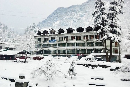 Mumbai, Residential Plots, Romantic Stay In Manali &ndash; Hotel Satkar Residency