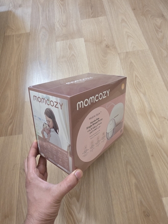 Riyadh, Baby & Kid Stuff, SAR 450,  Momcozy M6 Mobile Style Handsfree Breast Pump, SEALED BOX, BRAND NEW