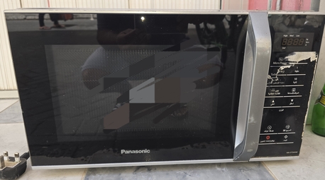 Manama, Electronics, BHD 123,  I Have Panasonic Microwave/ Pizza Maker And Airfryer For Sale
