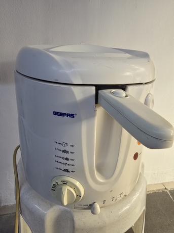 Manama, Electronics, BHD 123,  I Have Panasonic Microwave/ Pizza Maker And Airfryer For Sale