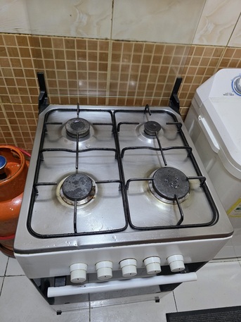 Dammam, Household Items, SAR 450,  Selling My Kitchen Range (4 Stove & 1 Oven) And Washing Machine 7KG