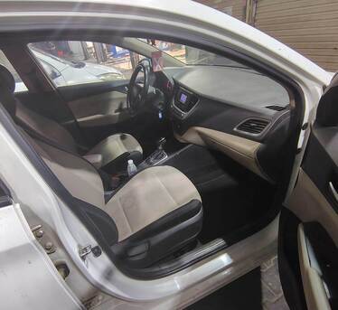 Jeddah, Vehicles, Cars & Trucks , SAR 28900,  Hyundai Accent,  2020,  Automatic,  258000 KM,   |  | 1.6 | White | هيونداي أكسنت
