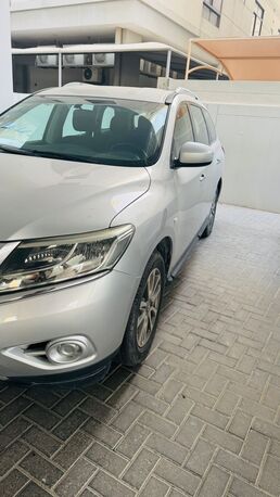 Manama, Vehicles, Cars & Trucks , BHD 2900,  Nissan Pathfinder,  2015,  Automatic,  163056 KM,  For Sale:   &ndash; Well Maintained & Ready To Drive!