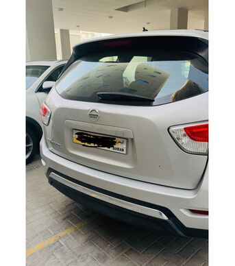 Manama, Vehicles, Cars & Trucks , BHD 2900,  Nissan Pathfinder,  2015,  Automatic,  163056 KM,  For Sale:   &ndash; Well Maintained & Ready To Drive!