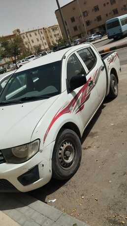 Riyadh, Vehicles, Cars & Trucks , SAR 15000,  Mitsubishi Jeep,  2015,  Manual,  300928 KM,  All Working Good Condition  Model