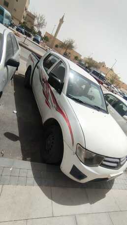 Riyadh, Vehicles, Cars & Trucks , SAR 15000,  Mitsubishi Jeep,  2015,  Manual,  300928 KM,  All Working Good Condition  Model