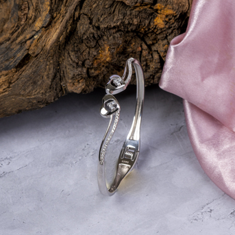 Mumbai, Jewelry, INR 2799,  Eternal Hearts Bracelet