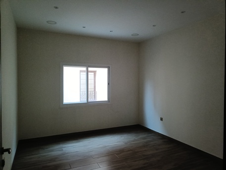 Manama, Apartments, Flats, Houses & Villas, BHD 340/month,  3 BR,  180 Sq. Meter,  Semi Furnished 3bhk Without Ewa