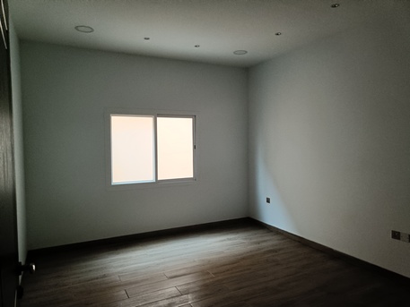Manama, Apartments, Flats, Houses & Villas, BHD 340/month,  3 BR,  180 Sq. Meter,  Semi Furnished 3bhk Without Ewa