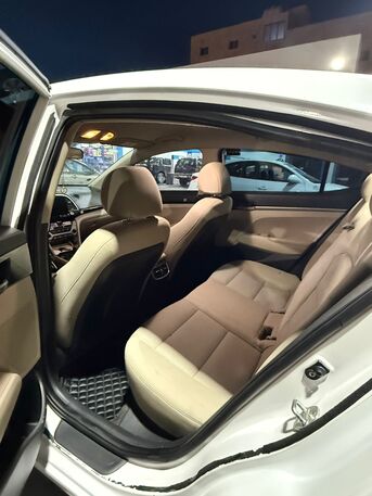 Riyadh, Vehicles, Cars & Trucks , SAR 350,  2017,  2017,  Automatic,  480 KM,  Hundai Elentra  Half Option
